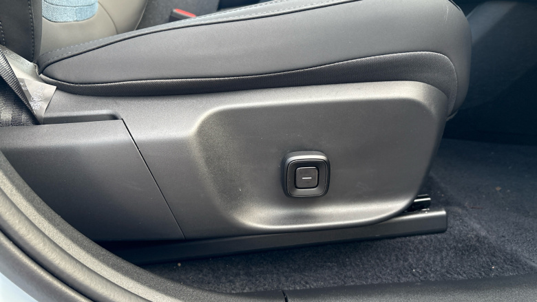 Volvo EX30 200kW SM Extended Range Ultra 69kWh 5dr Auto Electric Estate